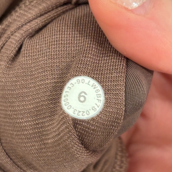 Lululemon wunder train leggings size 6 - Picture 2 of 2